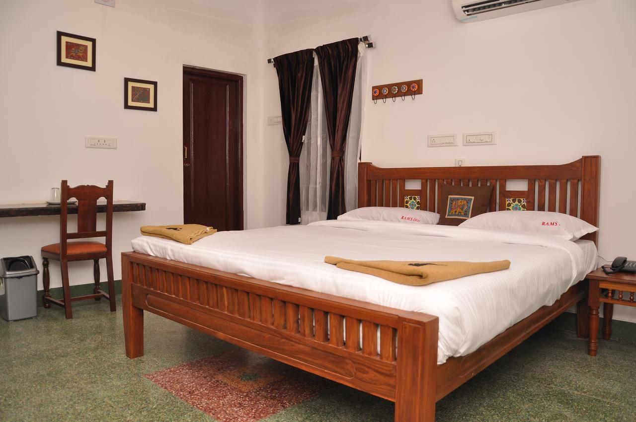 Rams Inn Tandzsávúr Kültér fotó